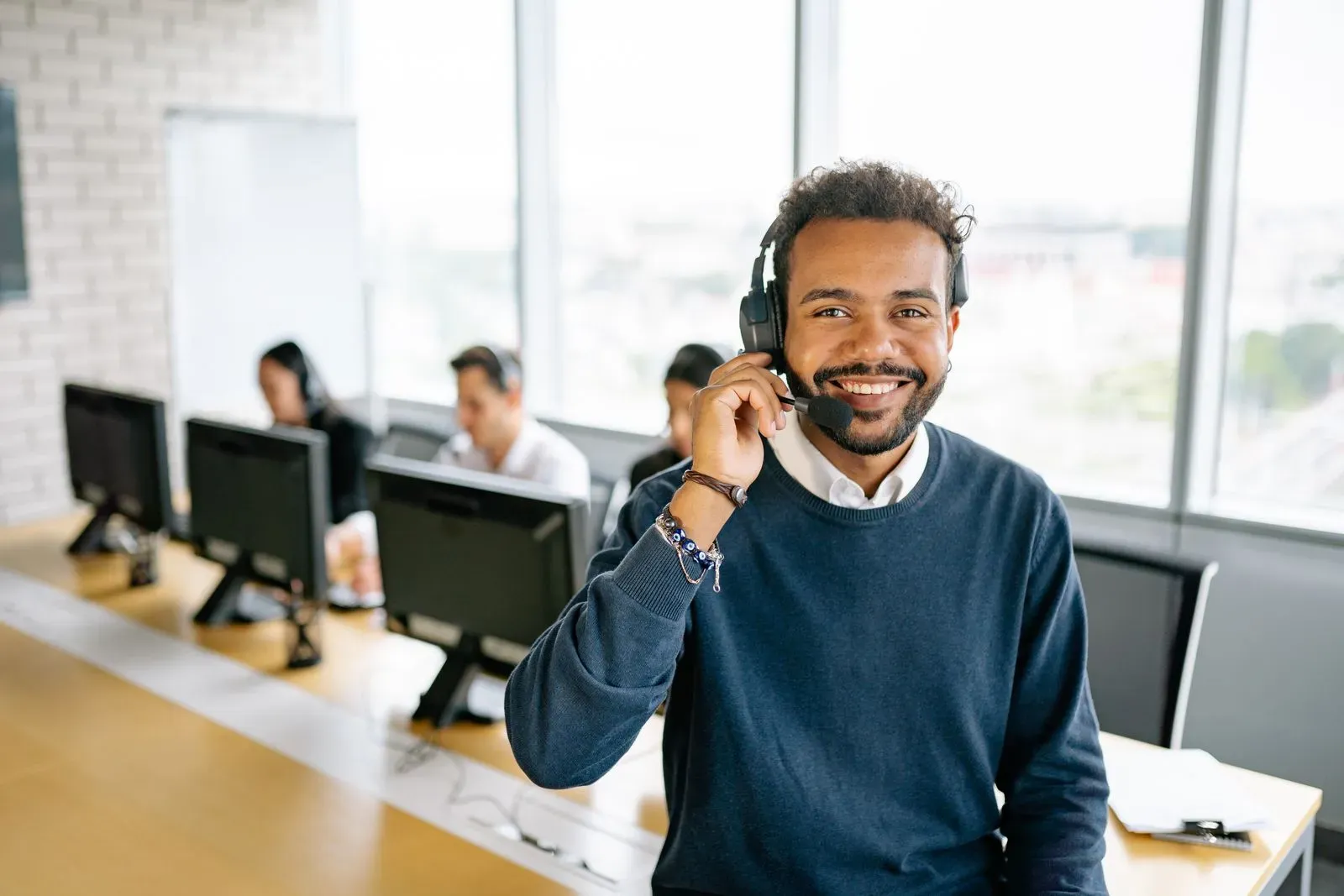 Commercial appelant un prospect qualifié grâce au lead scoring